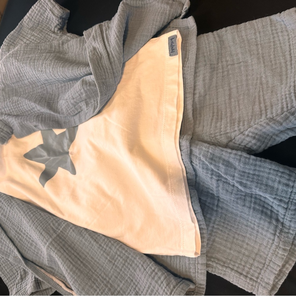 Gray and White Star Short Set